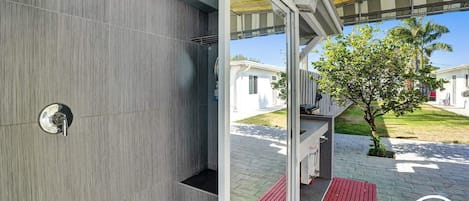 House (1 Bedroom) | Interior