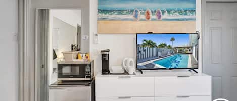 House (1 Bedroom) | Interior