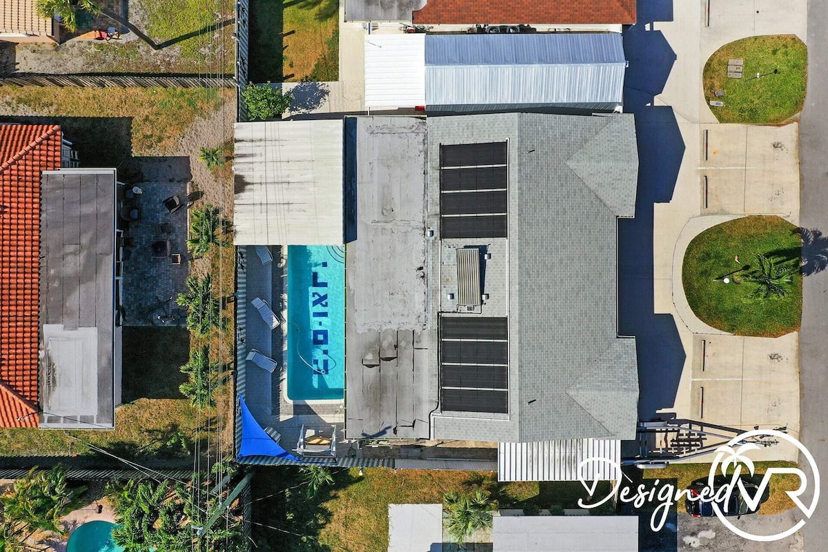 House (1 Bedroom) | Front of property