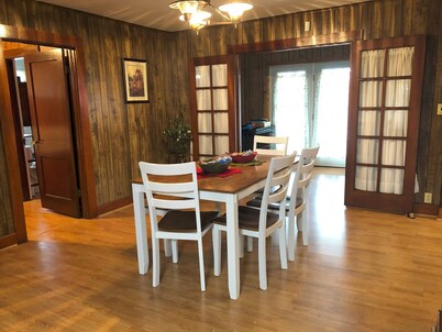 Unbeatable convenience in amazing Eminence!
