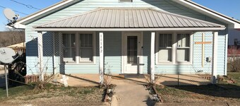 Unbeatable convenience in amazing Eminence!
