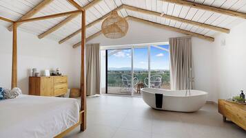 6 bedrooms, WiFi, bed sheets