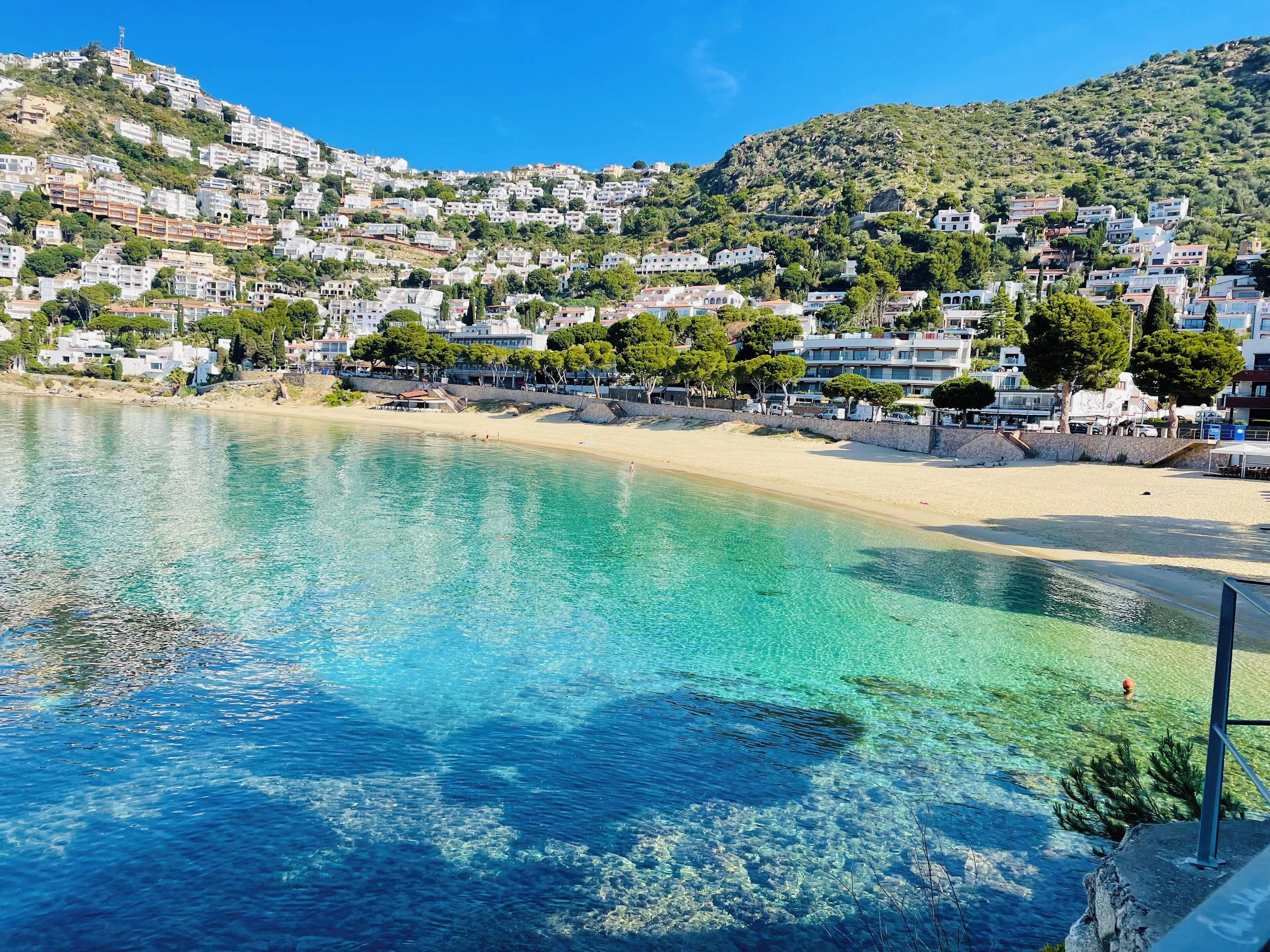 كراسي للتشمس، مناشف للشاطئ