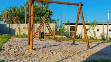 室外兒童遊樂區