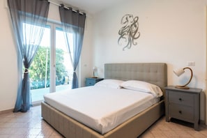 Deluxe Villa, Pool View | 2 bedrooms, free WiFi, bed sheets