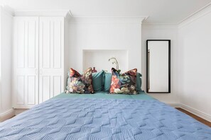 1 chambre, fer et planche à repasser, lit parapluie, Wi-Fi