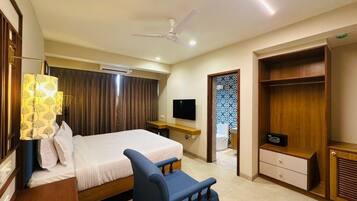 Standard Room | Premium bedding, down duvets, minibar, soundproofing