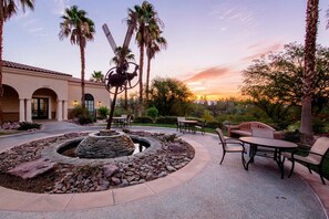 屋外ダイニングエリア