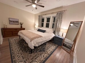3 bedrooms, desk, iron/ironing board, free WiFi - Like a Local in the Heart of Indy – Cozy Home, Walk to Downtown Attractions! (Indianapolis)