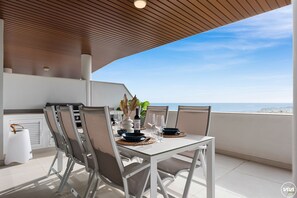 Outdoor dining - Viva la Vida | sea views - pool - terrace (Fuengirola)