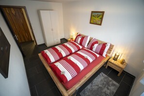 1 chambre, Wi-Fi gratuit, draps fournis
