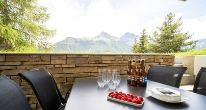 Costa Dad Archas Taverna Parterre: Modern 3.5-room flat in Sent