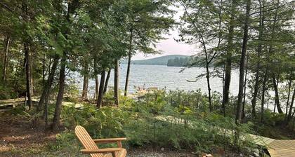 Welcoming 4-bedroom lake front cabin in charming Otis on Beech Hill Pond.