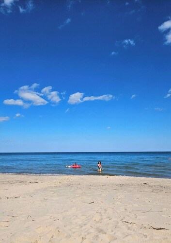 Rustic-Modern Lake Huron Retreat: 3BR Sleeps 10, Sandy Beach in Tawas / Au Gres!