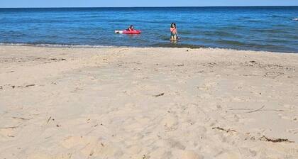 Rustic-Modern Lake Huron Retreat: 3BR Sleeps 10, Sandy Beach in Tawas / Au Gres!