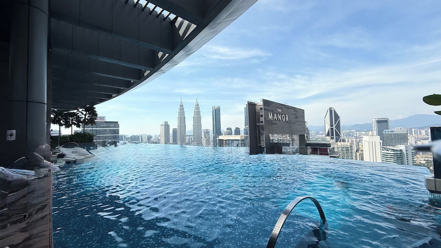 Eaton Residence KLCC by Royal