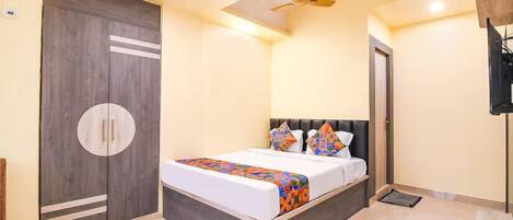 Deluxe Double Room, Balcony, City View