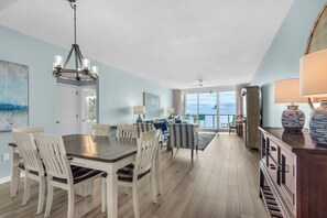 Dining - Island Fantasea | ๐ Gulf-Front Condo + Platinum Beach Service + Pool Access โ๏ธ (Navarre)