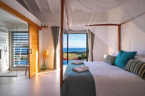 5 habitaciones, tabla de planchar con plancha, cuna de viaje y wifi 