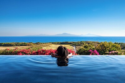 Villa Belle Galante with 180° sea view and infinity pool, 5 AC bedrooms