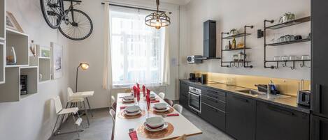 Fridge, microwave, oven, stovetop