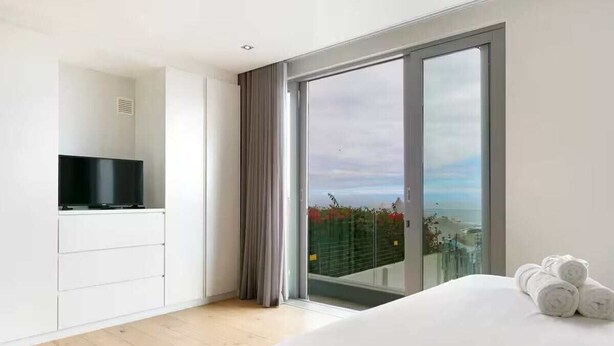 Căn hộ, nhiều giường, sân hiên, quang cảnh biển (Luxury Apartment )