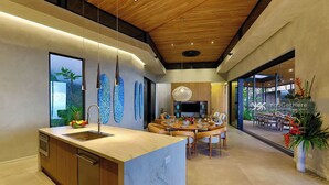 Interior - Luxury Villa, Panoramic Whale Tail & Ocean Views (Bahia Ballena)