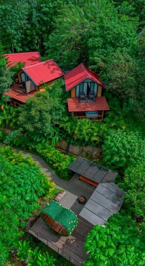 Exterior - Discover romantic cabin with jacuzzi near La Fortuna at only 25 min drive (Monterrey, La Fortuna)