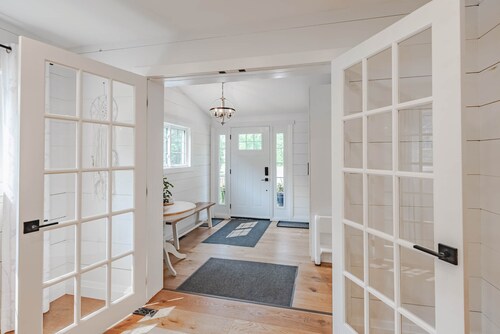 Grey Owl - Bright 5 Bedroom Cottage