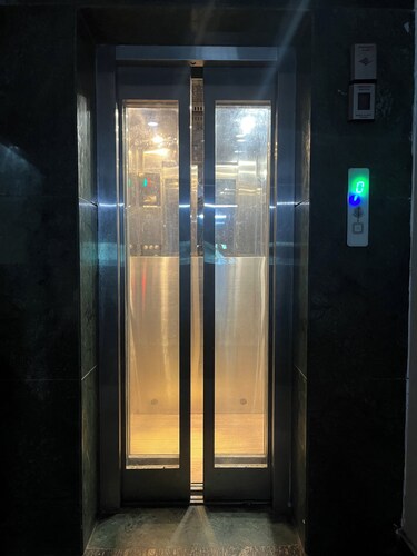 Cozy 1-bedroom apartment in fantastic Faridabad with WiFi, AC and work tabel