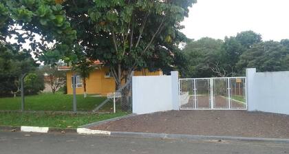 Guest house 10 minutes from Thermas de São Pedro Water Park