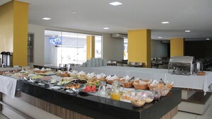 Kontinental frokost hver dag (mot et tillegg)