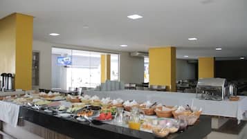 Desayuno continental todos los días (con cargo)