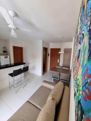 标准套房, 无烟房, 简易厨房 | 餐厅