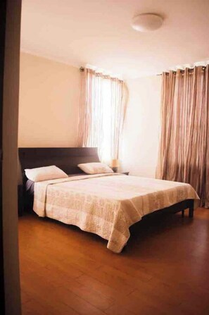 2 室のベッドルーム、アイロン / アイロン台、WiFi、ベッドシーツ