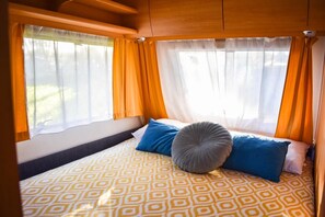 Shared Dormitory, 1 Bedroom, Smoking, Patio - Room-caravan Near the sea 4 (Preko)