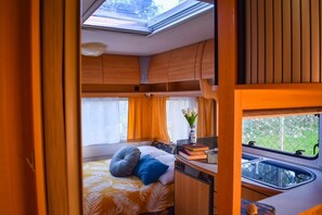 Shared Dormitory, 1 Bedroom, Smoking, Patio - Room-caravan Near the sea 4 (Preko)