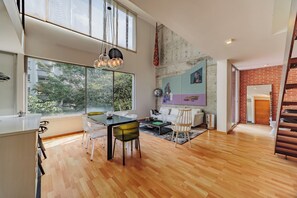 Living area - Luxury apartment in Medellín (Medellín)