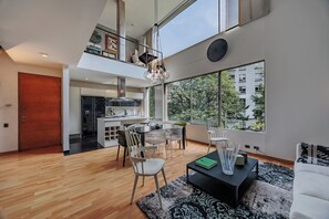Living area - Luxury apartment in Medellín (Medellín)