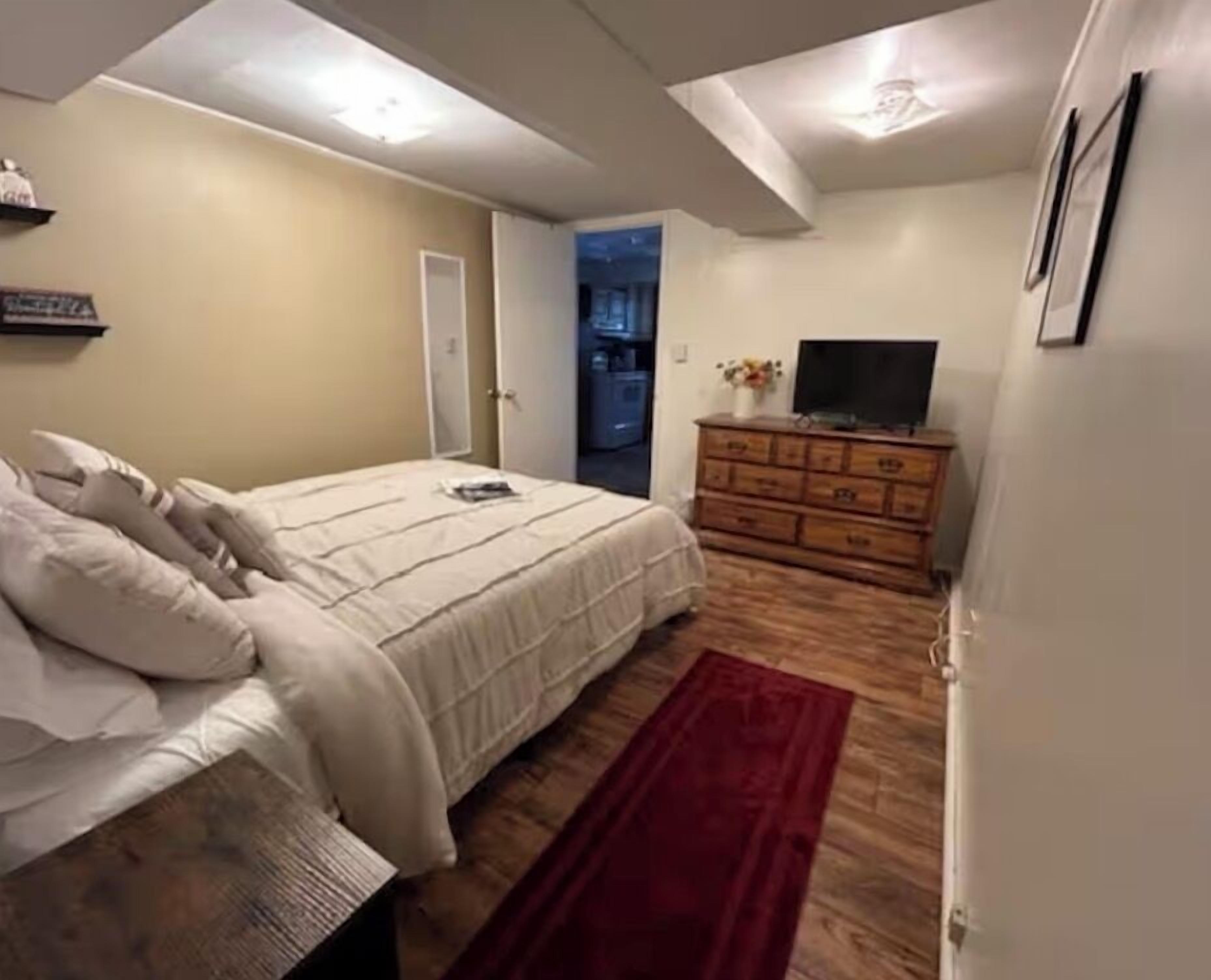 2 室のベッドルーム、デスク、アイロン / アイロン台、WiFi (無料)