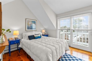 2 室のベッドルーム、アイロン / アイロン台、WiFi (無料)、ベッドシーツ