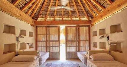 Mariana 1 , beach front home