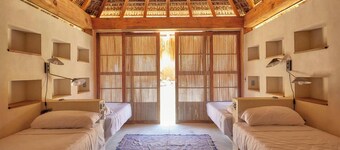Mariana 1 , beach front home
