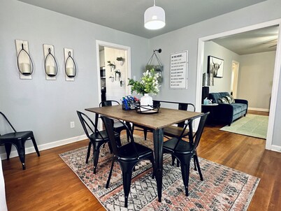 3-bedroom house, Pet Friendly with High Speed Internet, in Cozy Amarillo