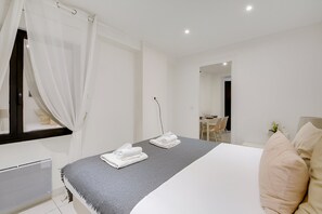 2 camere, accesso a Internet, lenzuola