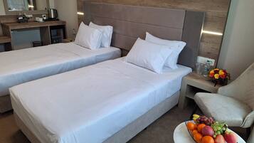 Ropa de cama hipoalergénica, minibar, wifi gratis y ropa de cama