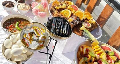 TOURACO SUITE HOTEL BUSINESS
