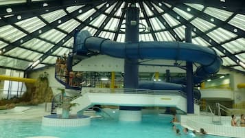 Gemeinsamer Schlafsaal, 1 Schlafzimmer, Raucher, Terrasse | Pool