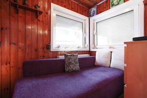 Dormitorio compartido, 1 habitación, para fumadores, patio | Interior