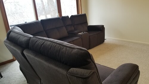 Charming 1-bedroom apartment in peaceful Elma with WiFi, AC